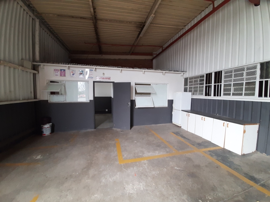 To Let Commercial Property for Rent in Wilsonia Eastern Cape